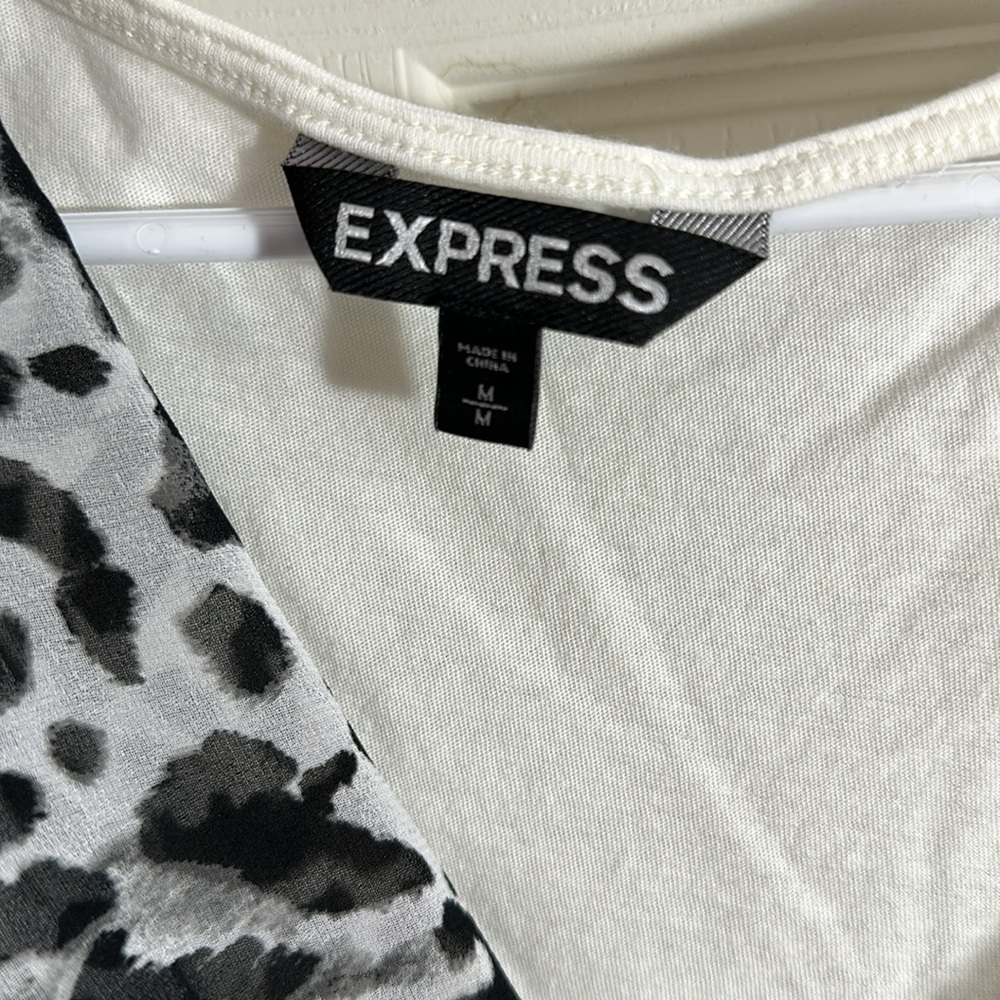 Express Top - Picture 2 of 4